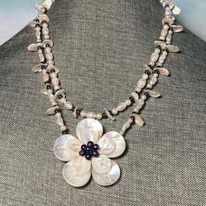 Necklace Artisan Flower 925 Clasp Pearls Mother of Pearl 18”